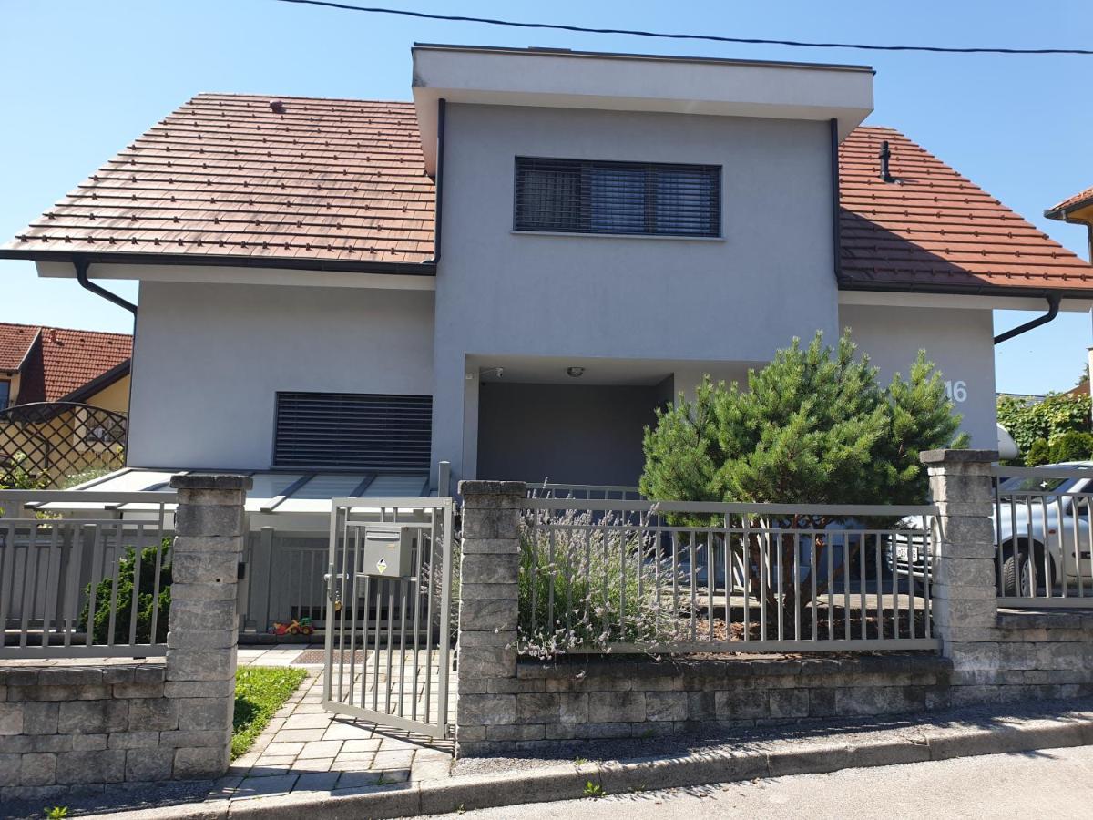 Apartment Emma Ljubljana - Free Parking, Ac, Wifi Eksteriør billede
