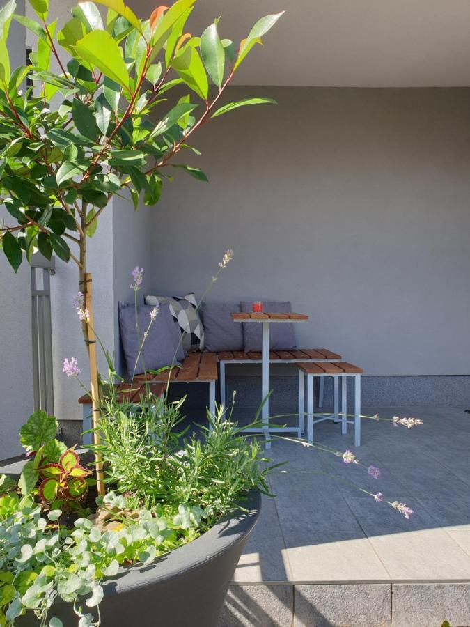 Apartment Emma Ljubljana - Free Parking, Ac, Wifi Eksteriør billede